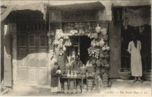 PC EGYPT, CAIRO, THE POTTER SHOP, Vintage Postcard (b39441)