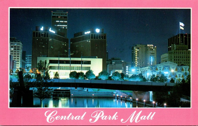 Nebraska Omaha Central Park Mall