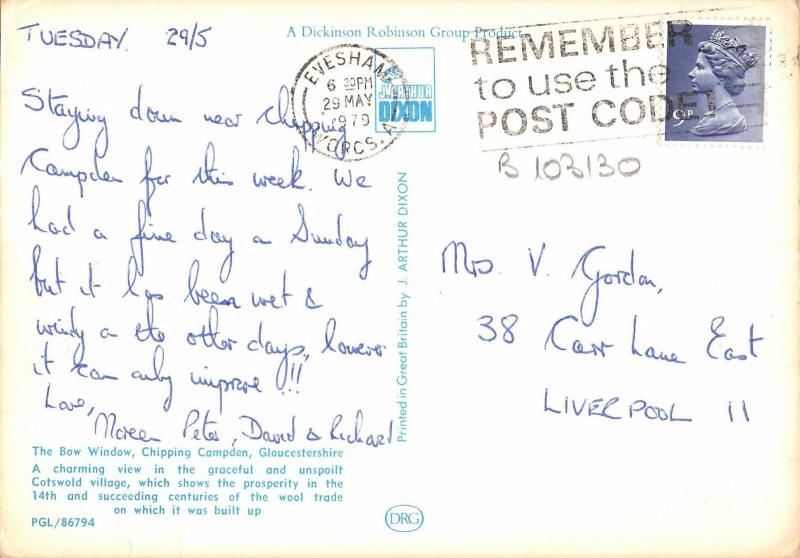 B103130 the bow window chipping compden gloucestershire    uk