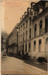 CPA Les Pyrénées - LUCHON - Maison Fadeuilhe et Hotel Canton (582252)