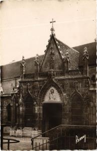 CPA Nogent-sur-Marne L'Eglise St-Suturnin (259872)