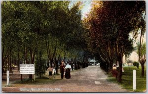 St. Clair Flats Michigan MI, Family in Tashmoo Park, Pathway, Driveway, Postcard
