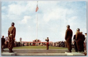 Vtg New Castle DE WWII & Korea Monument Delaware Memorial Bridge Postcard