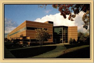 WESTERN MICHIGAN UNIVERSITY Kalamazoo, Michigan Postcard CE13