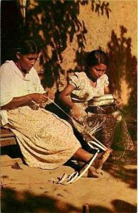 Panama Hat Weavers at work, Jipijapa Fibers, Dexter Press 57857