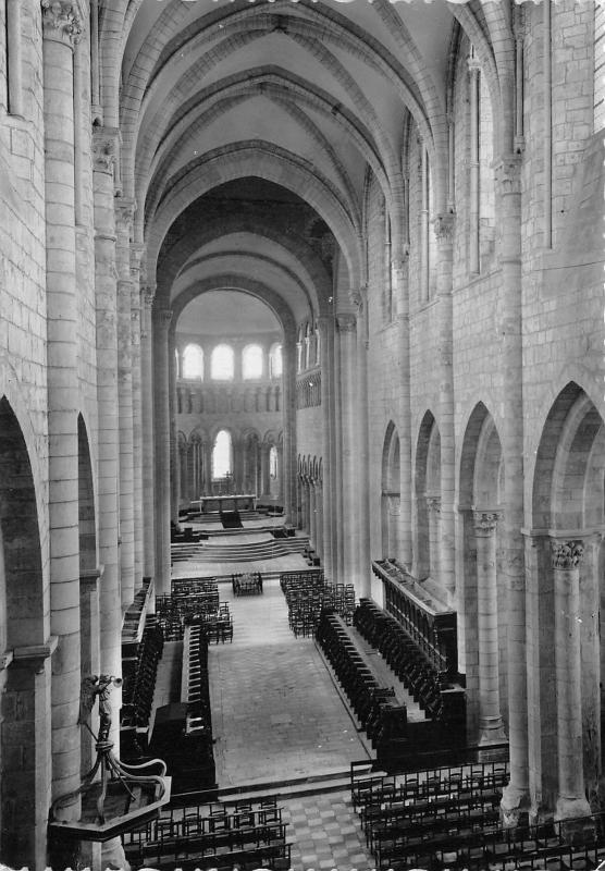 BR19006 Basilique de Saint Benoit  france