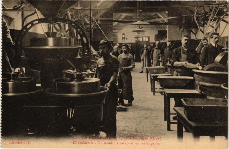 CPA AK La Grande-Trappe ,prés Mortagne (Orne)-Chocolaterie -Un moulin (435782)