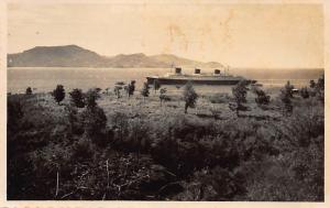 MARTINIQUE : carte photo (vers 1930) - le paquebot Normandie en rade de For...