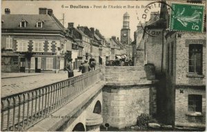 CPA DOULLENS Pont de l'Authie Rue du Bourg (19071)