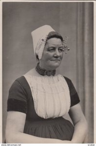 RP: WALCHEREN , Zeeuwsche Boerenvrouw , 1910s