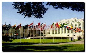Modern Postcard Geneva Palais des Nations Court of Honor and flags of the mem...