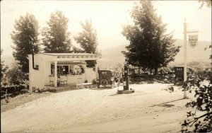 Vermont Peru Mountain Gas Filling Station & Roadside Stand Cars c1930 RPPC