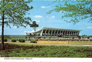 B57833 Dulles International Airport plane avions airport aeroport