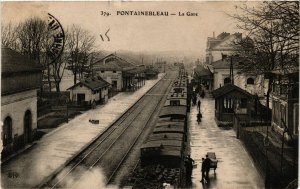 CPA AK FONTAINEBLEAU - La Gare (293022)