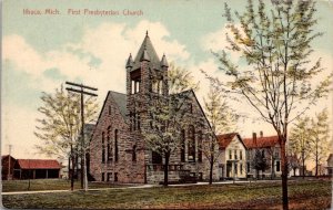 Postcard First Presbyterian Church in Ithaca, Michigan