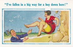 Fat Lady Falling Off Tree Upskirt View Hitting Man Below Comic Humour Postcard