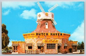 Soudersburg Pennsylvania~Dutch Haven Windmill Restaurant & Shop~Vintage Postcard