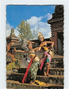 Postcard Rome and Shinta at Palace of Ubud, Indonesia