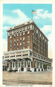 Vintage Postcard; Muscatine Hotel, Muscatine IA Block View Unposted Nice