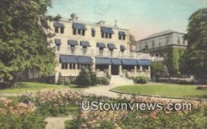 Convent of Our Lady of the Cenacel - Newport, Rhode Island