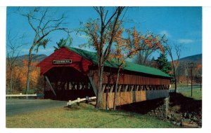 NH - Jackson. Jackson Honeymoon Covered Bridge Over Ellis River