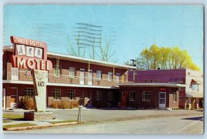 1963 Montpelier Idaho Postcard Three Sisters Motel Highway Center Town Cafes
