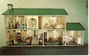 US    PC5458 DOLLHOUSE, MADISON, WISCONSIN