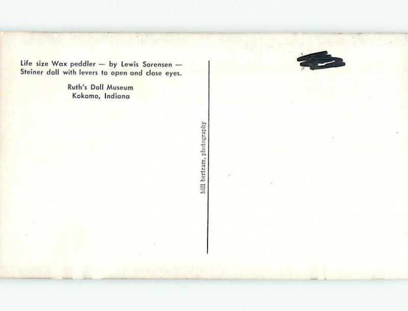 Unused Pre-1980 POSTCARD OF ANTIQUE DOLL AT MUSEUM Kokomo Indiana IN hr0951