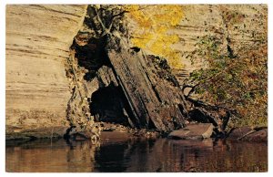 The Grand Piano, Wisconsin Dells, Wisconsin, United States