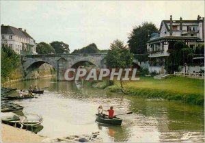 Modern Postcard L'Isle Adam (Val d'Oise) View of Beach Boat