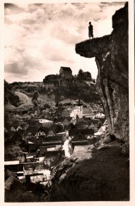 VINTAGE POSTCARD AT THE EDGE OF A CLIFF VIEW TOWN POTTENSTEIN GERMANY 1950 RPPC