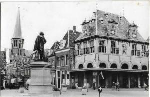 Holland Hoorn rodesteen met Waaggebouw Real Photo 01.20