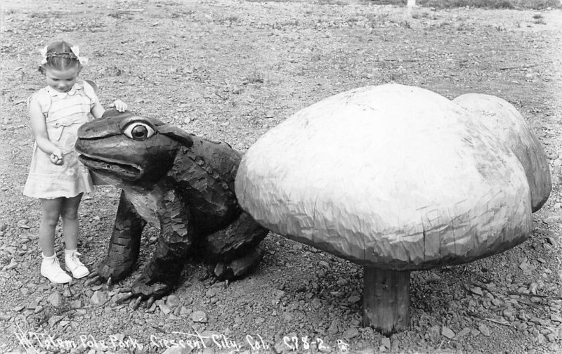 RPPC Totem Pole Park Crescent City CA Frog Wood Carving 1940s Patterson Postcard