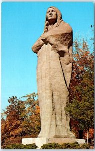 Postcard - Black Hawk Statue, Eagle's Nest Bluff, Lowden State Park - Oregon, IL