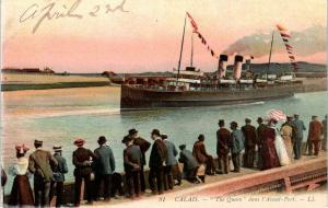 CALAIS, FRANCE   THE  QUEEN  Arriving in Calais    c1910s  LL   Postcard