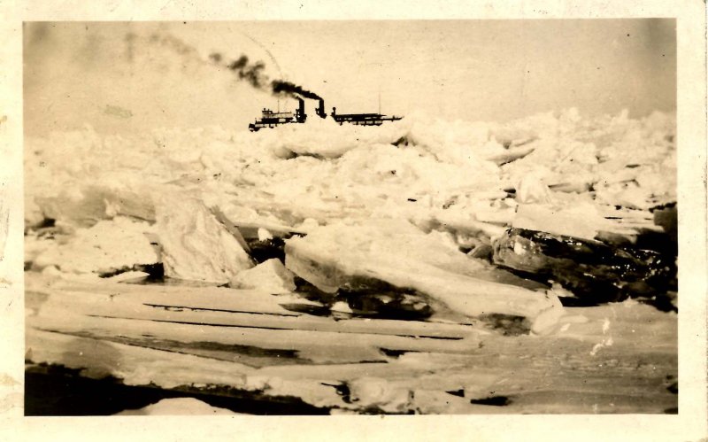 MI - Mackinac. Steamer in Lake Ice      *RPPC