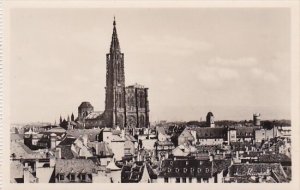 France Strasbourg Vue generale et la Cathedrale