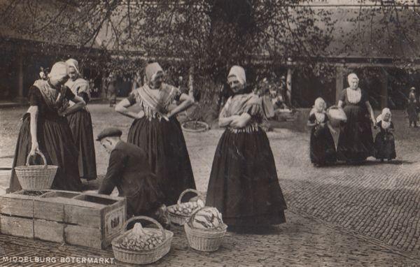 Botermarkt Butter Market Dutch Women Girl Butter Seller Middelburg WW2 Postcard