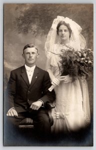 Brandywine DE Beautiful Bride Veil Bouque Groom Bartels Family RPPC Postcard M25