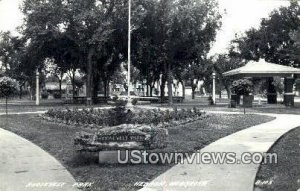 Real Photo - Roosevelt Park - Hebron, Nebraska NE  