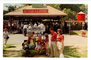 PA - Hershey Park. Dry Gulch Railroad Amusement 