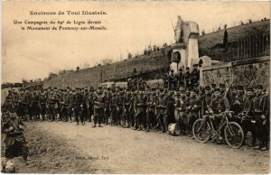 CPA Militaire Toul - Une Compagnie du 69e de Ligne devant le (90315)