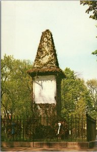 postcard Massachusetts - Lexington - Revolutionary War Monument