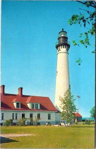 Postcard LIGHTHOUSE SCENE Racine Wisconsin WI AL4077