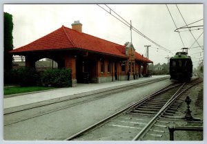London & Port Stanley Railway Station, St Thomas, Ontario, Chrome Postcard, NOS