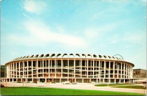 Postcard Busch Memorial Stadium in St. Louis, Missouri~4633 