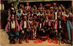 CPA Les Vieux Costumes Pyrenéens, Costumes de BETHMALE (647268)