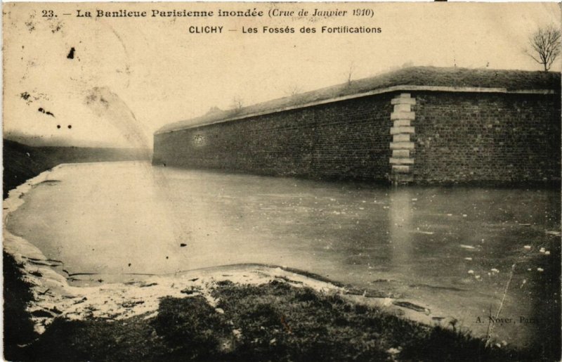 CPA La Banlieue Parisienne inondée (Crue de Janvier 1910) - CLICHY (581353)