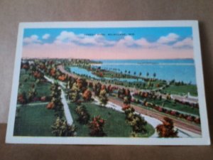 Milwaukee Wisconsin WI aerial view Juneau Park Kropp linen postcard unused