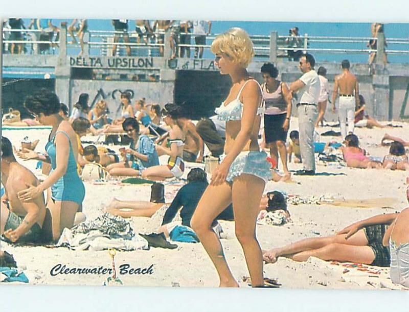 Pre-1980 RISQUE BIKINI GIRL AT BEACH Clearwater Beach - Near Tampa FL G5885